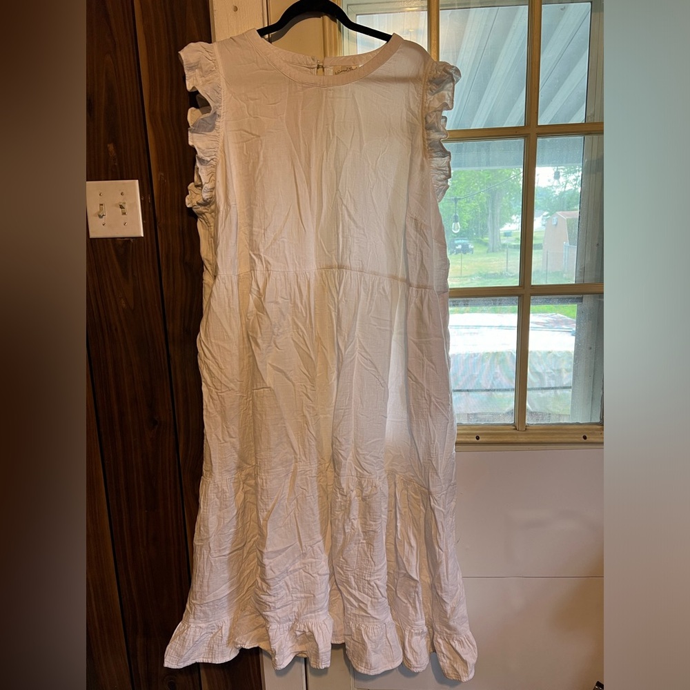 Universal Thread White dress